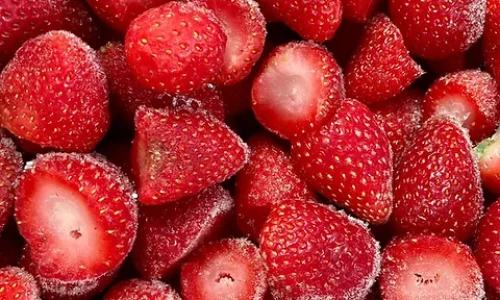 frozen-strawberry.webp